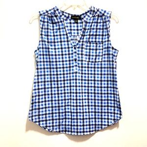 G Collection Women’s Gingham V-Neck Sleeveless Plaid Top